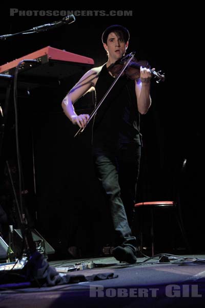 OWEN PALLETT - 2011-02-22 - PARIS - Cafe de la Danse - 